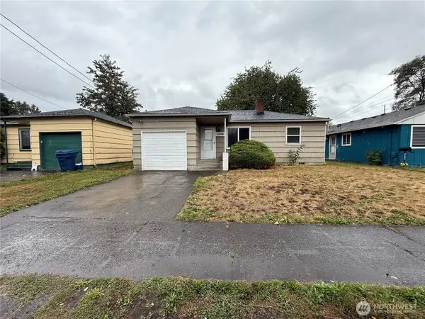 1308 S 3rd Avenue, Kelso, WA 98626