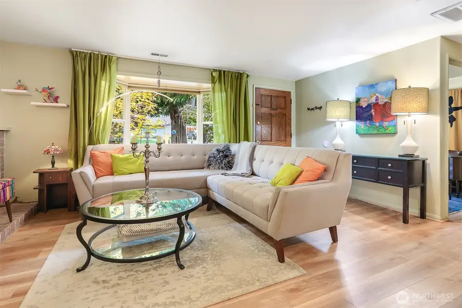 16720 North Park Avenue N, Shoreline, WA 98133 - Image #3