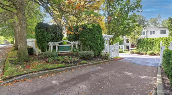 1709 134th Avenue Se #19, Bellevue, WA 98005