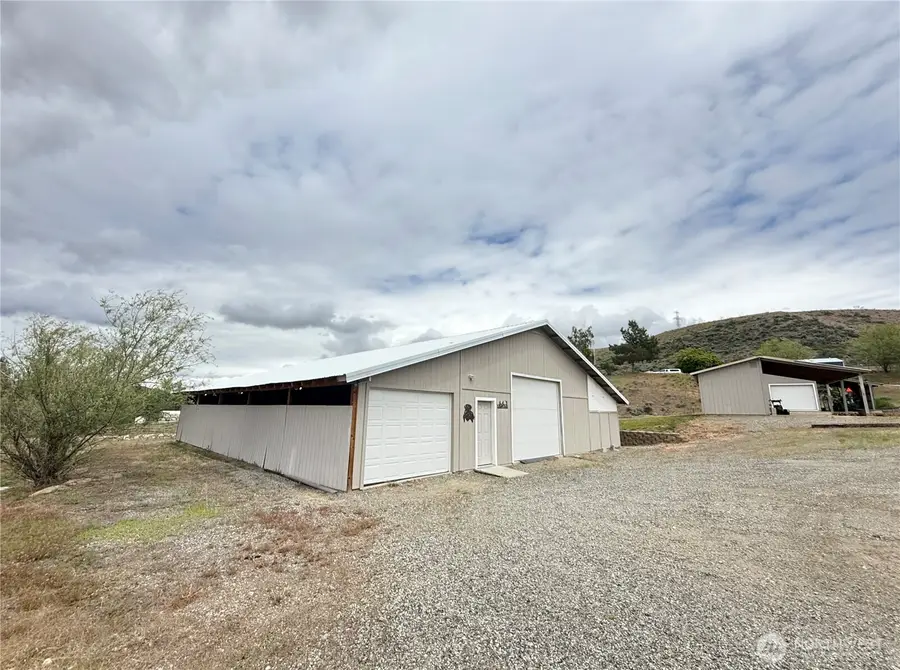 92 Crumbacher Road, Tonasket, WA 98855 - Image #3