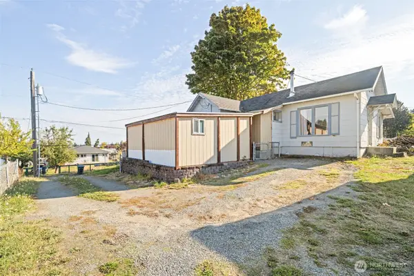 817 W 13th Street, Port Angeles, WA 98363