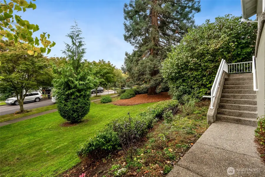 2800 SW Raymond Street #207, Seattle, WA 98126 - Image #2