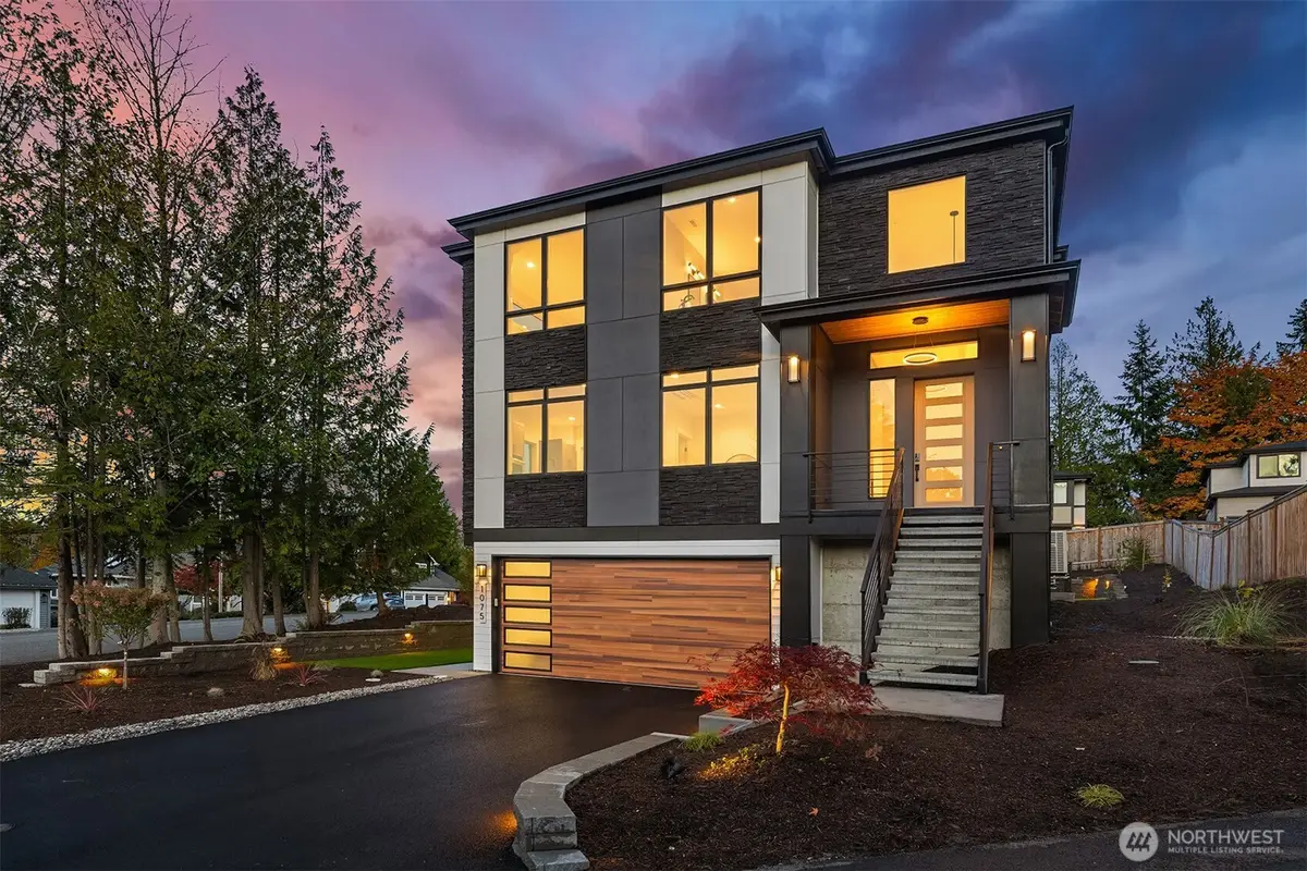 1075 NW Inneswood Drive, Issaquah, WA 98027 - Image #1