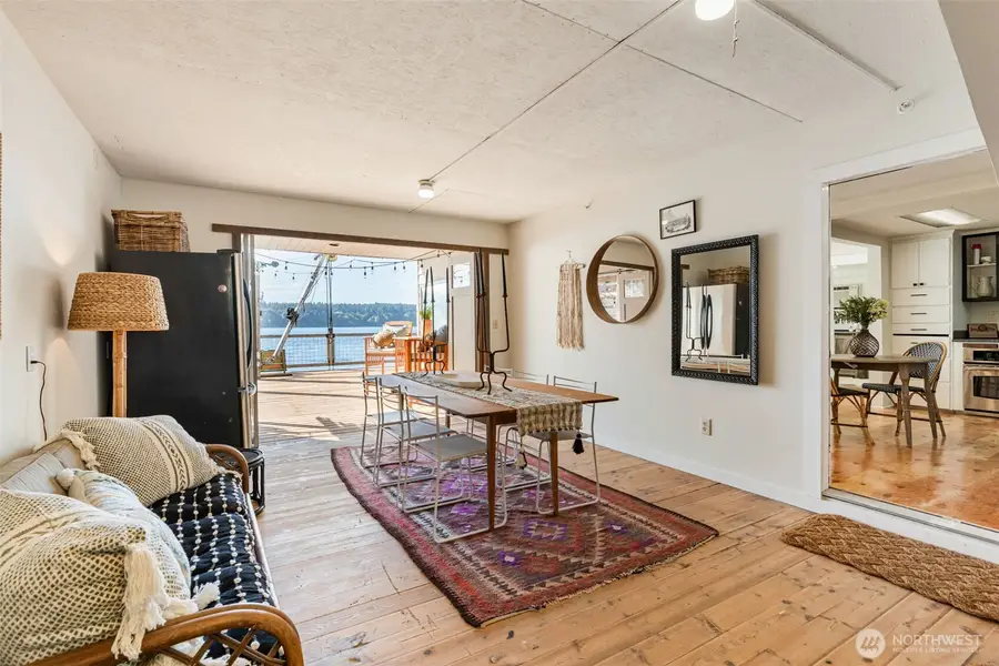 4 N Salmon Beach, Tacoma, WA 98407 - Image #2