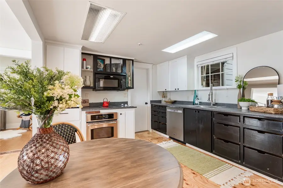 4 N Salmon Beach, Tacoma, WA 98407 - Image #3