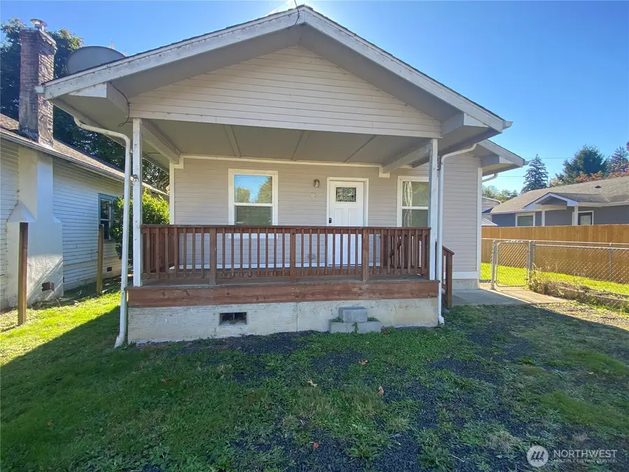 320 C Street, South Bend, WA 98586 - Image #2