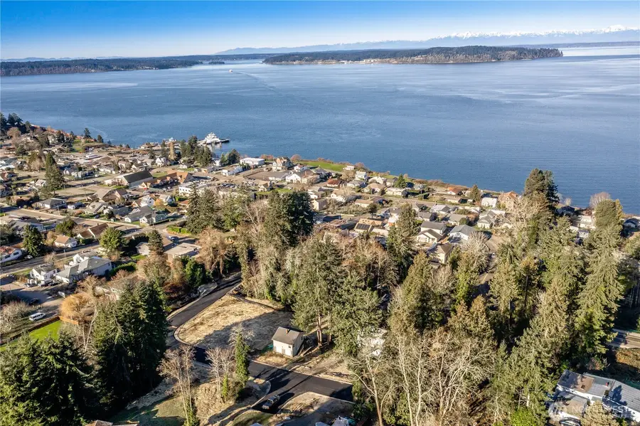 2005 Nisqually Street, Steilacoom, WA 98388 - Image #2