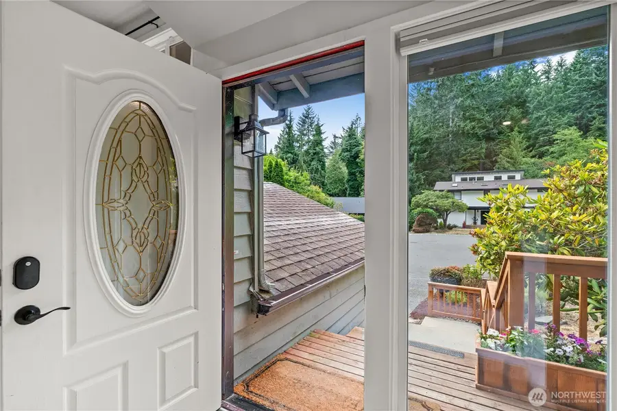 6104 145th Street Sw, Edmonds, WA 98026 - Image #2