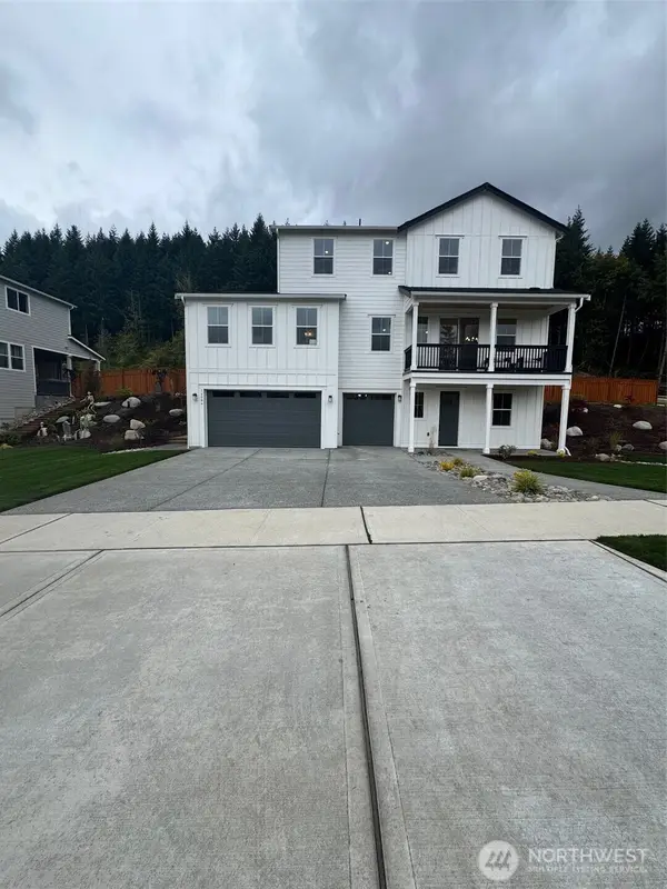 16004 210th Avenue E #308, Bonney Lake, WA 98391