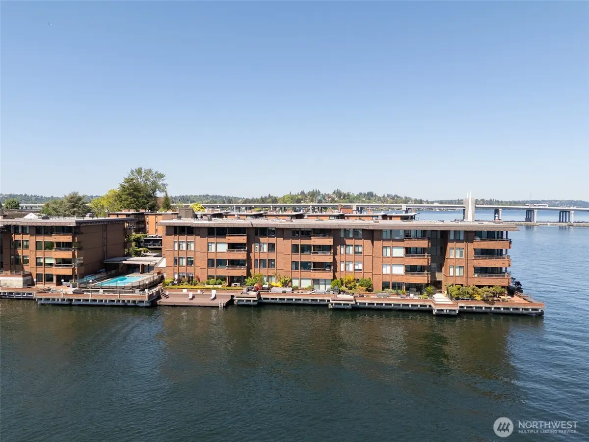 2330 43rd Avenue E #403B, Seattle, WA 98112 - Image #1