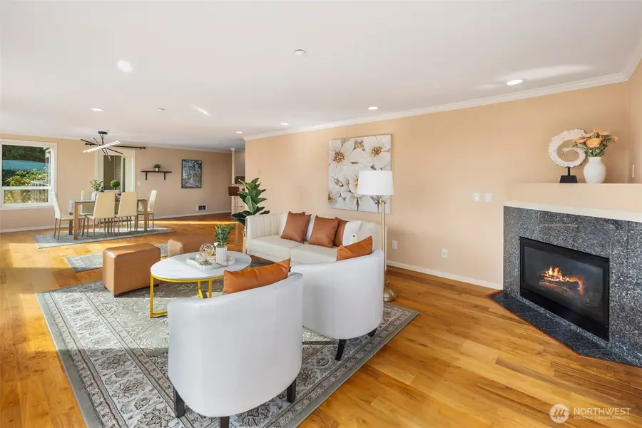 559 Mcgraw Street #402, Seattle, WA 98109 - Image #3