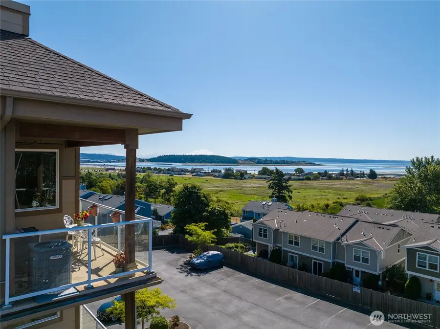 1850 SW Scenic Heights Street #B304, Oak Harbor, WA 98277 - Image #2