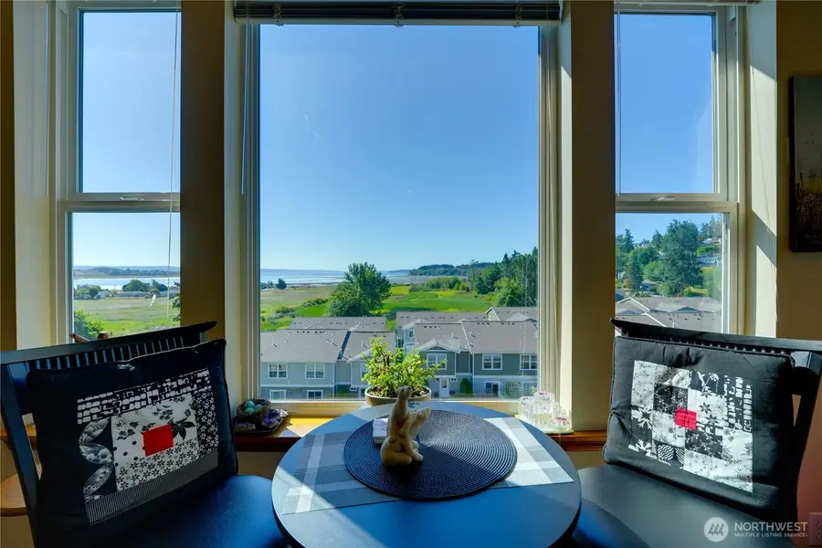 1850 SW Scenic Heights Street #B304, Oak Harbor, WA 98277 - Image #3