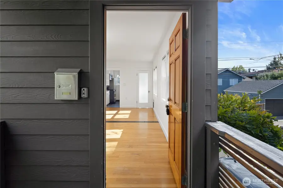 2114 7th Avenue W, Seattle, WA 98119 - Image #3