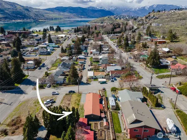 618 N Markeson Street, Chelan, WA 98816