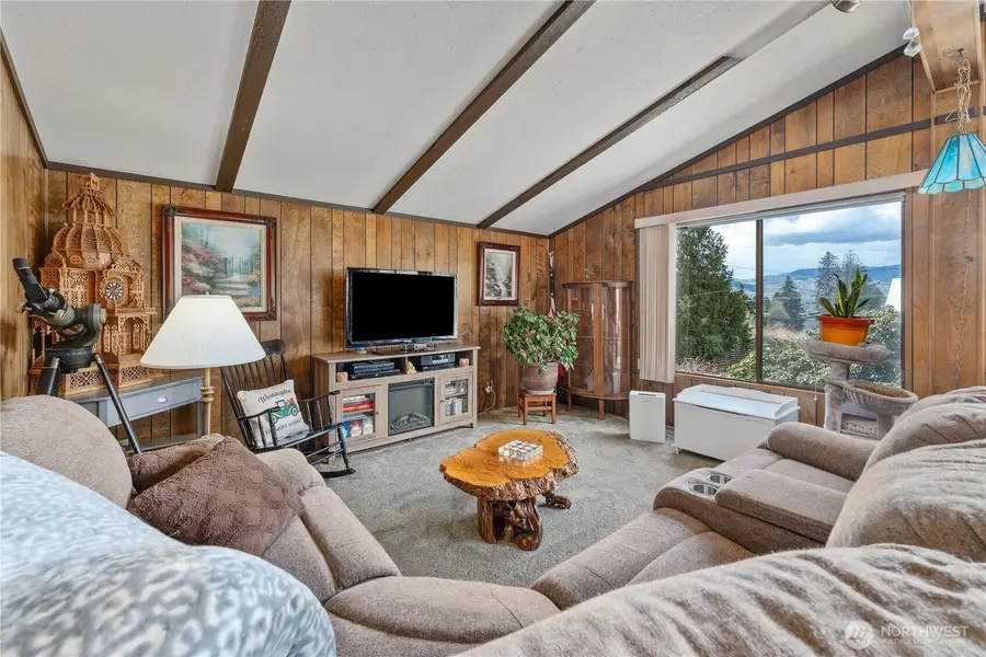 618 N Markeson Street, Chelan, WA 98816 - Image #2