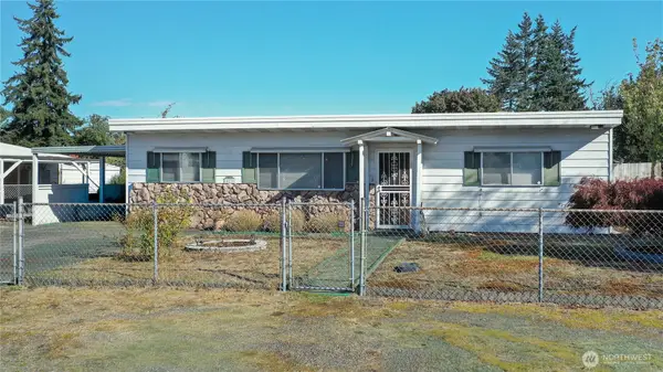 10111 Yew Lane Sw, Lakewood, WA 98499