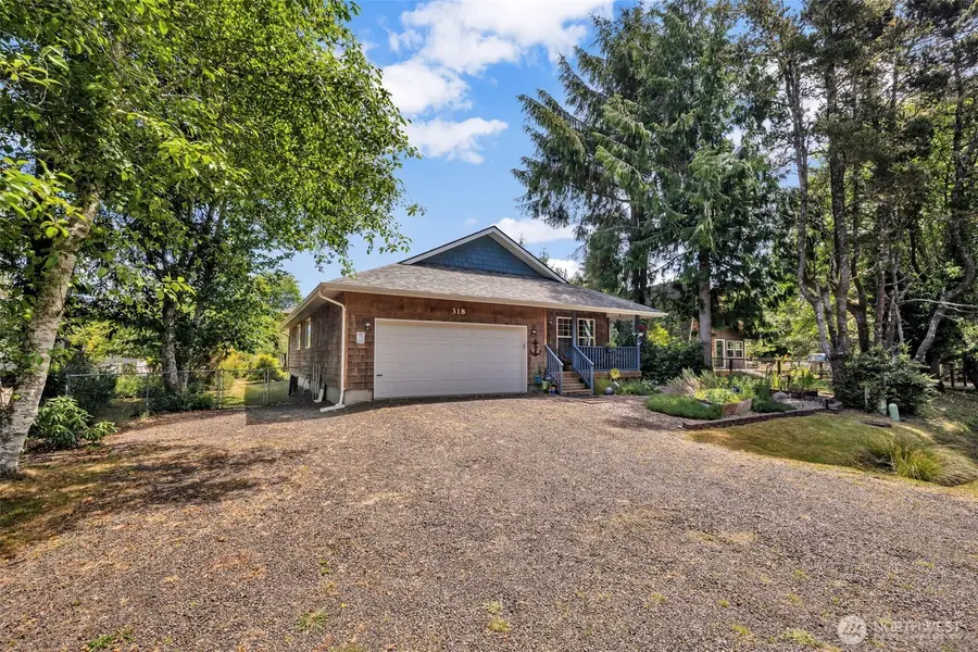 318 Duck Lake Drive Ne, Ocean Shores, WA 98569 - Image #2