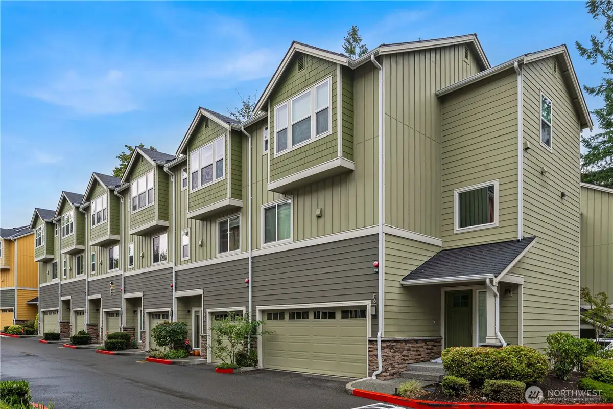 23000 NE 8th #E5, Sammamish, WA 98074 - #1