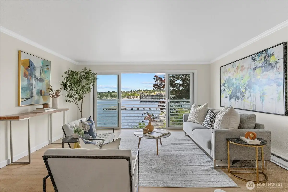 733 Lake Street S #202, Kirkland, WA 98033 - Image #1