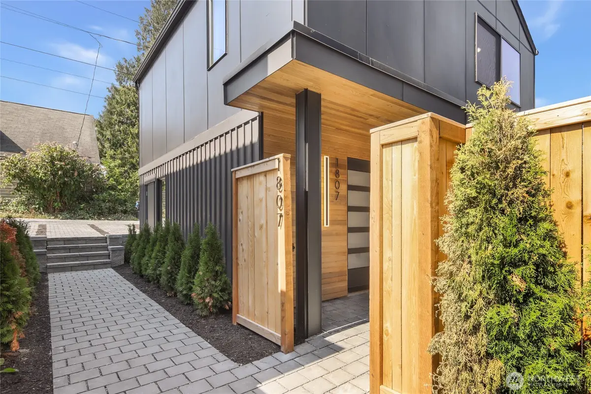 1807 SW Elmgrove Street, Seattle, WA 98106 - Image #1