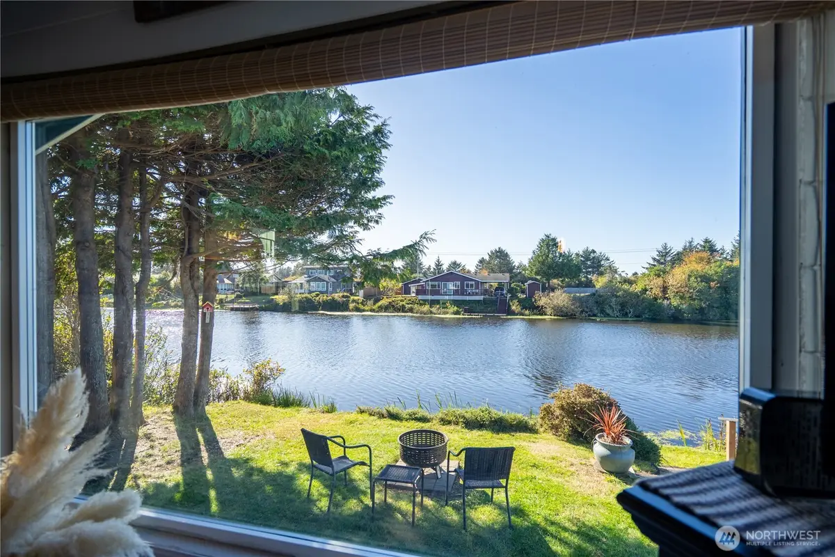 213 Canal Drive Ne, Ocean Shores, WA 98569 - Image #1