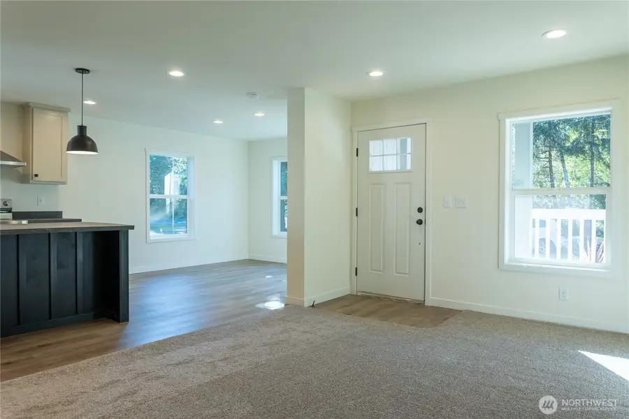 202 E Rain Street, Ocean Shores, WA 98569 - Image #2