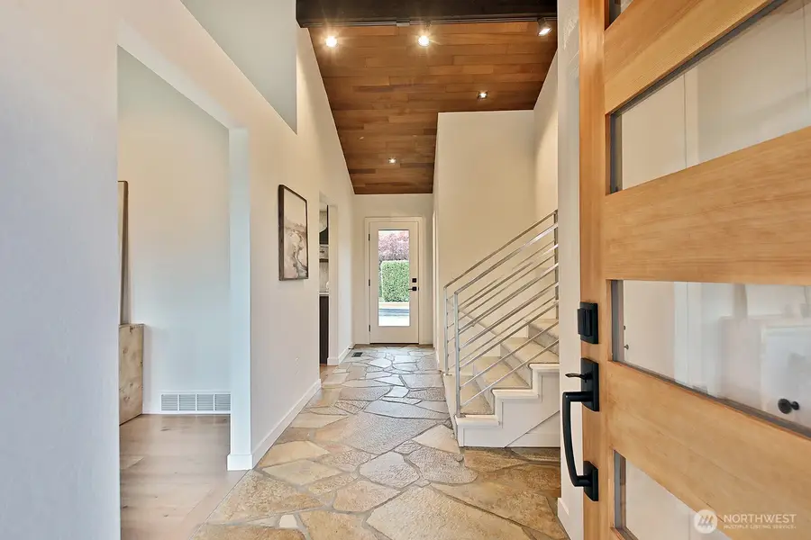 6556 Humphrey Road, Clinton, WA 98236 - Image #3