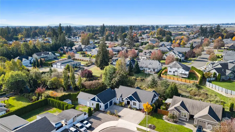 891 W Park Street, Lynden, WA 98264 - Image #2