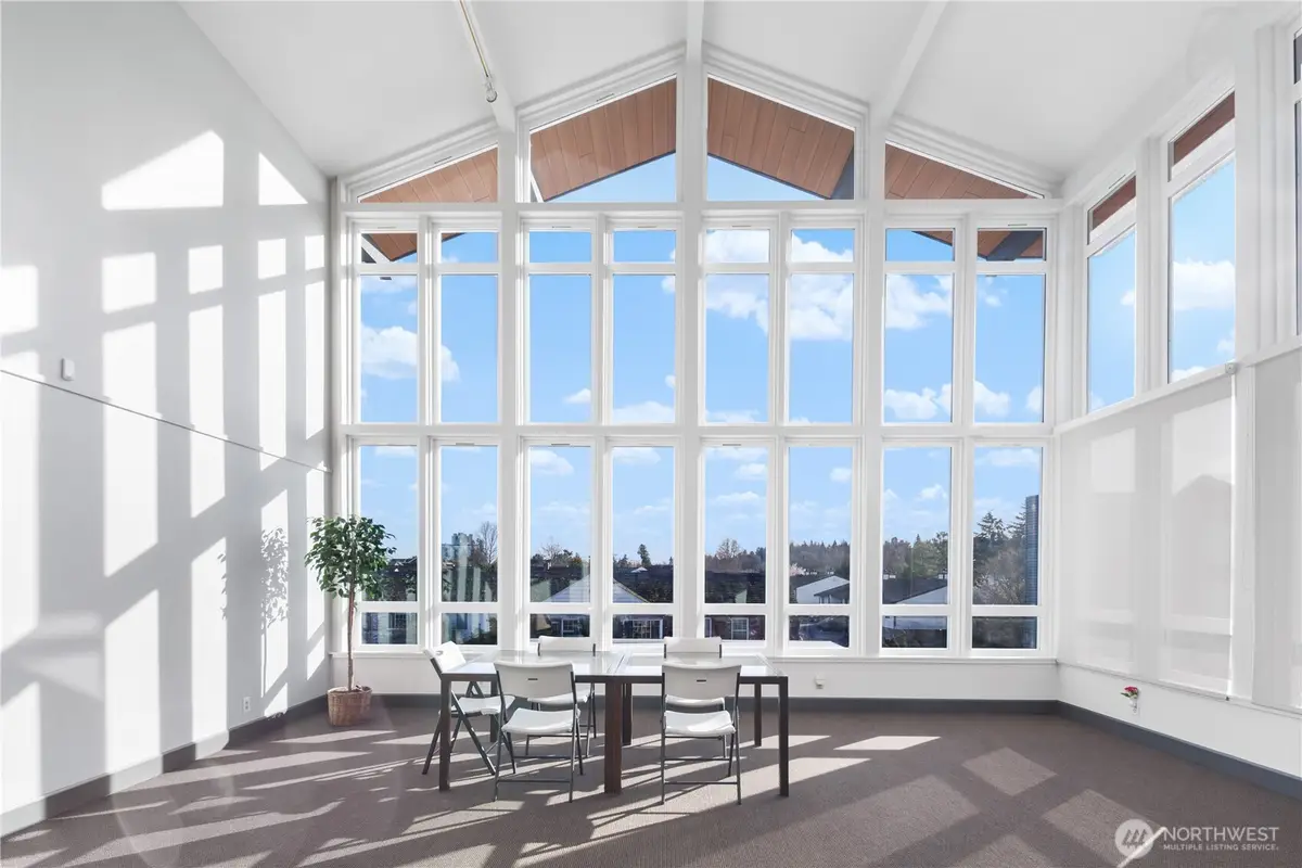 2501 Canterbury Lane E #221, Seattle, WA 98112 - Image #1