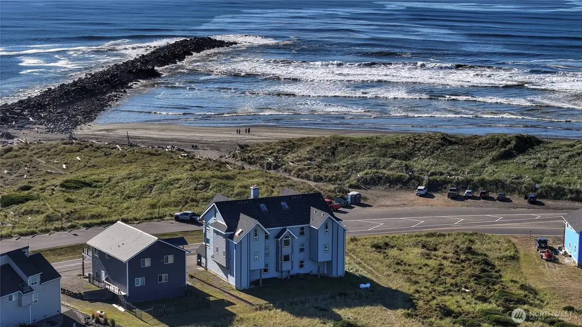 1599 E Ocean Shores Boulevard #3, Ocean Shores, WA 98569 - Image #1