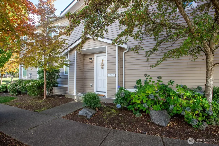 1975 Garry Oaks Ave #C, Dupont, WA 98327 - Image #2