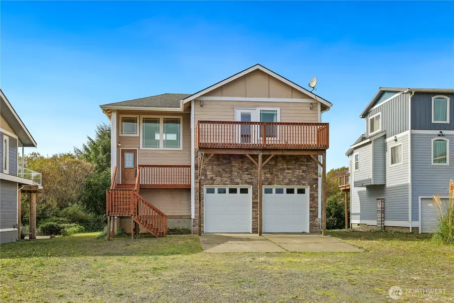 105 Sand Dune Avenue Nw, Ocean Shores, WA 98569 - Image #2