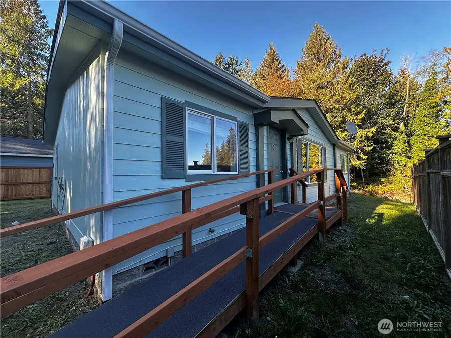 1112 W 17th Street, Port Angeles, WA 98362 - Image #2