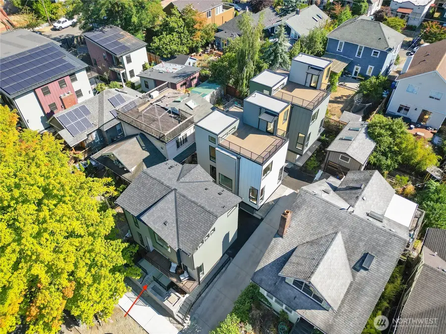 220 21st Avenue E, Seattle, WA 98112 - Image #2