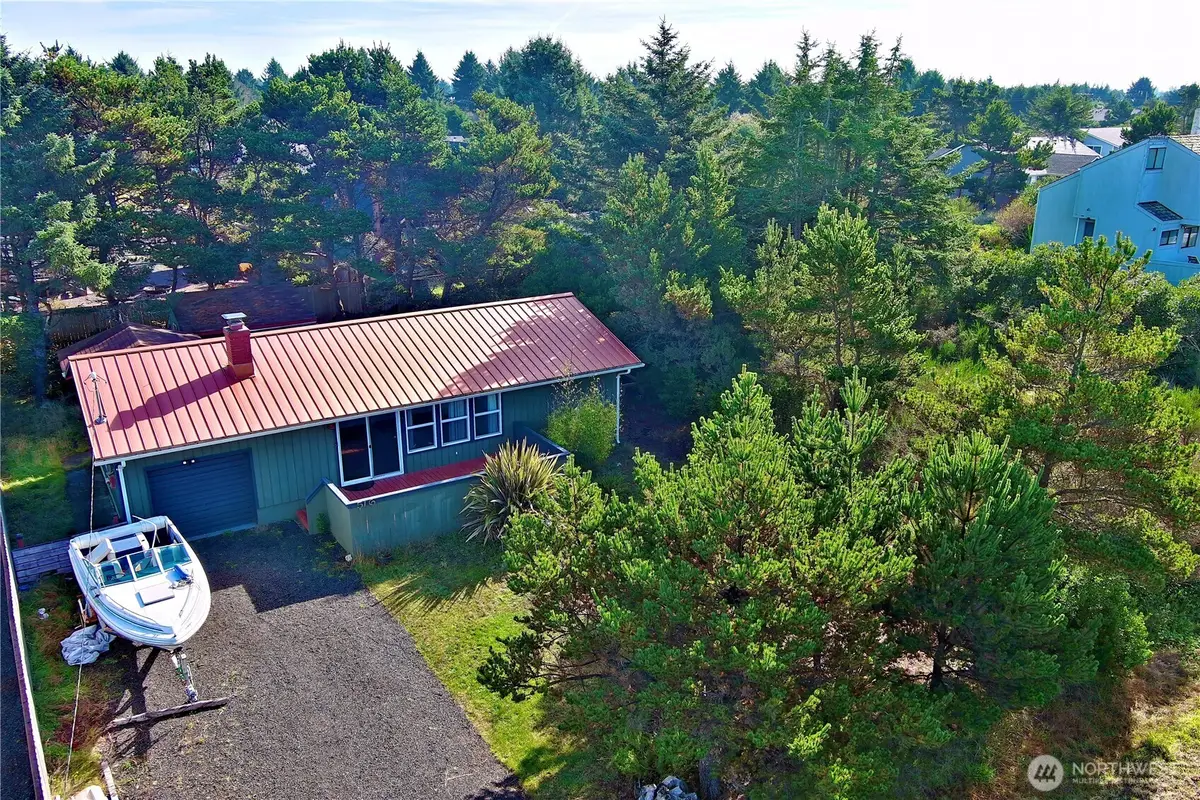 516 Sand Dune Avenue Sw, Ocean Shores, WA 98569 - Image #1