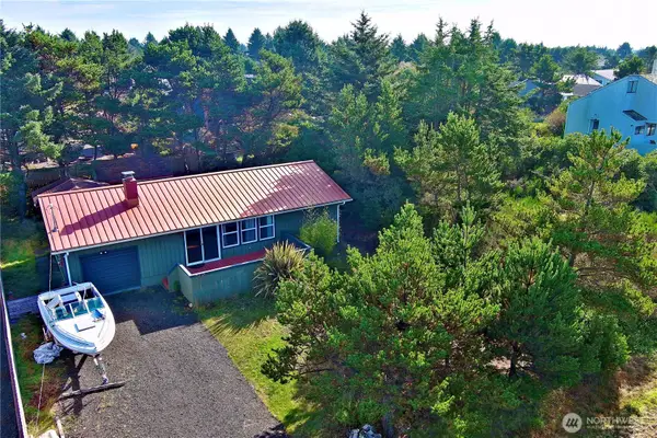 516 Sand Dune Avenue Sw, Ocean Shores, WA 98569