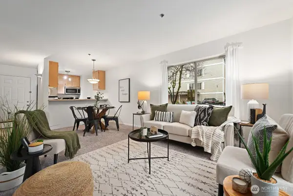 1910 W Casino Road #213, Everett, WA 98204