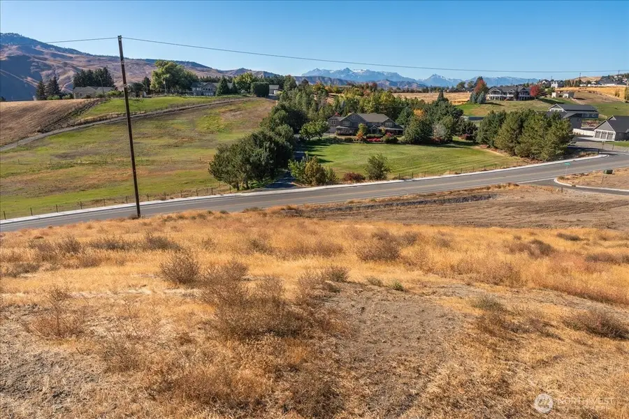 27 Margaret Lane, Wenatchee, WA 98801 - Image #2