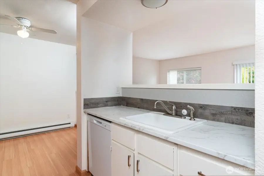 18102 15th Avenue Ne #A302, Shoreline, WA 98155 - Image #3