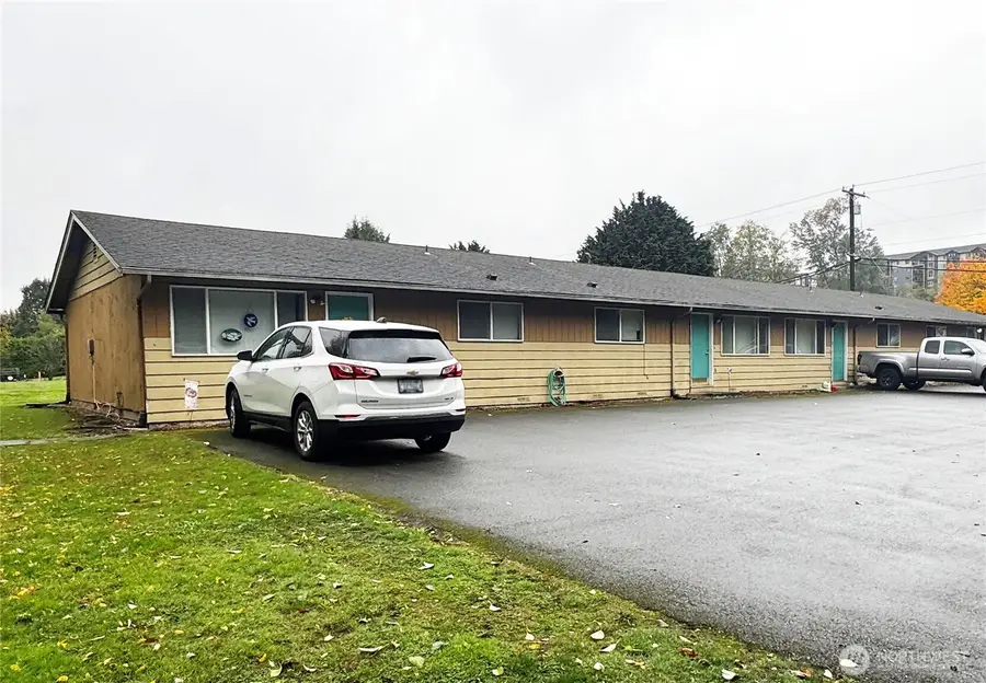 15817 Manor Way, Lynnwood, WA 98087 - Image #3