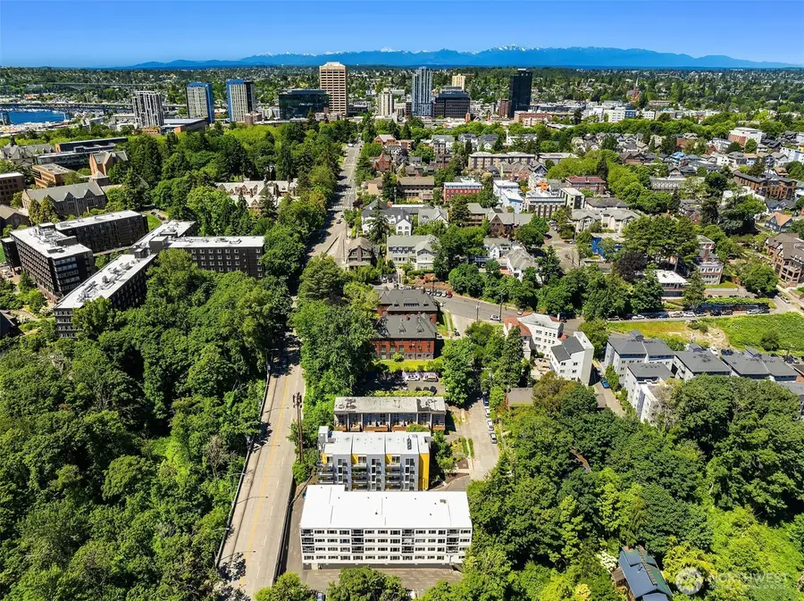 2249 NE 46th Street, Seattle, WA 98105 - Image #3