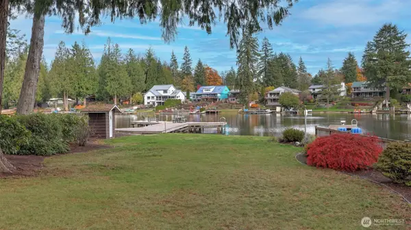 31430 W Lake Morton Drive Se, Kent, WA 98042