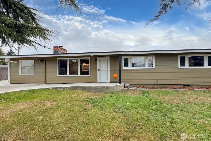 432 N Govan Avenue, Sequim, WA 98382 - Image #2