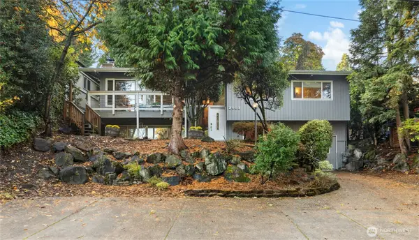 3001 NE 105th Street, Seattle, WA 98125