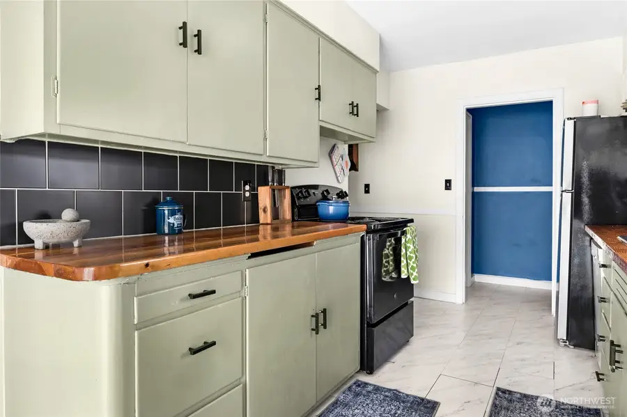 105 N 5th Street, Mount Vernon, WA 98273 - Image #2