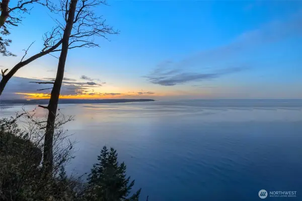 4393 E Sequim Bay Road, Sequim, WA 98382