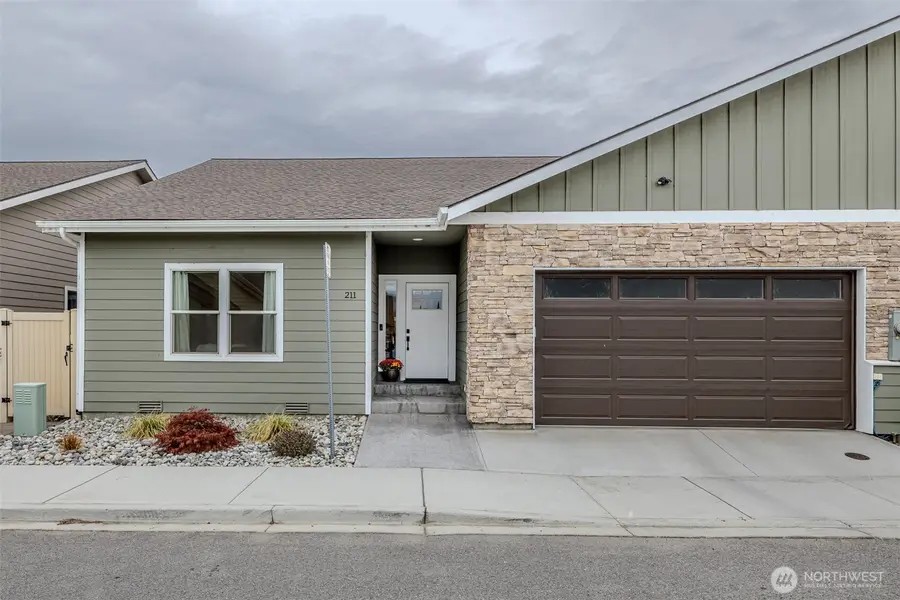211 21st Street Nw, East Wenatchee, WA 98802 - Image #2