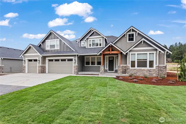 15601 210th Avenue E #327, Bonney Lake, WA 98391