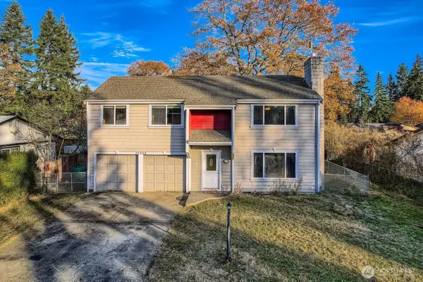 15303 11th Avenue Ct E, Tacoma, WA 98445